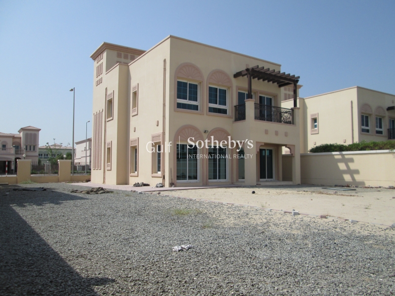 Large Plot-2 Bedroom Villa-Vacant Now