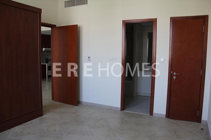 1 Bed Garden View, Vacant Mid January 2015 Er R 11242
