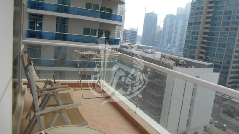 Partial Sea View Spacious Apartment
