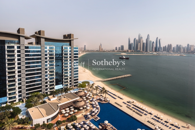 Spacious 1 Bedroom In Oceana For Sale