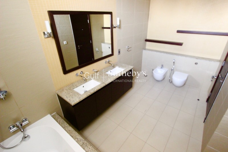 Incredibly Low Priced 2 Bed, Burj Views, Downtown-150,000 Er R 10767 