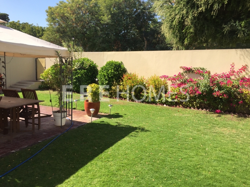 Palm Jumeirah Shoreline Unfurnished F Type Rhs Overlooking Sea Available Now Er R 10751