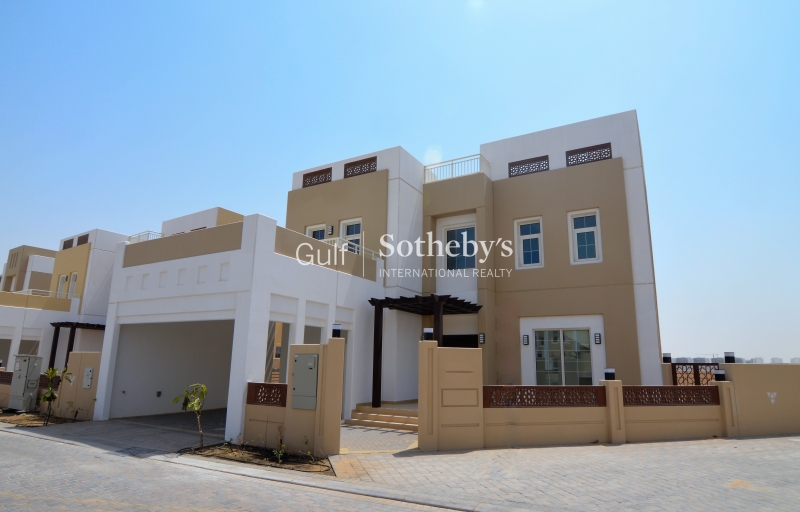 Independent 3 Bedroom Corner Plot Villa