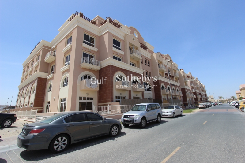 Large 1br Apartment In Jumeirah Village Circle