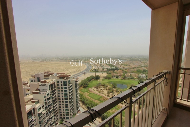 One Bed With Golf Course View In Tanaro 