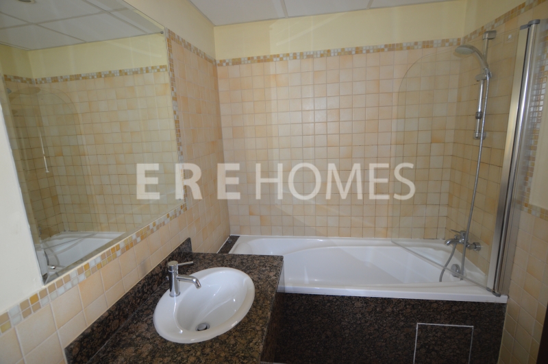 Priced To Sell 5br Family Villa In A Convenient Location At Jumeirah Park