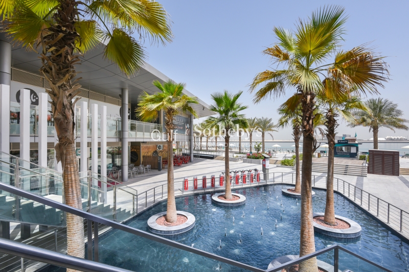 Brilliant ,lovely Landscaped, Must See, Type A, Quortaj Style 5 Bed Plus Maids-Available Now Er R 13457