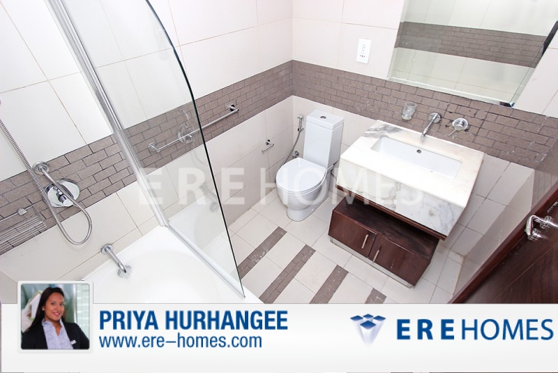 Beautiful F Type 2 Bedroom + Maid'S Room Available On Palm Jumeirah Shoreline. Call Patrick For Further Details. Er R 8624