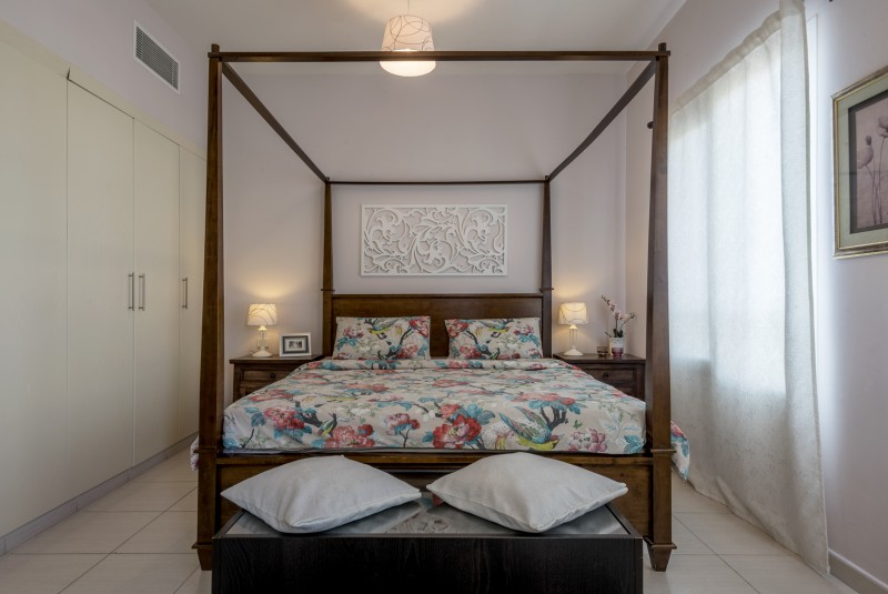 Bermuda Views Managed Brand New 2 Bhk With Amazing View Er R 15737