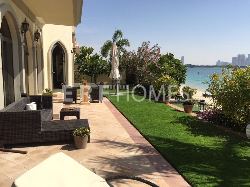 Fully Furnished-Upgraded 4br Atrium Entry 