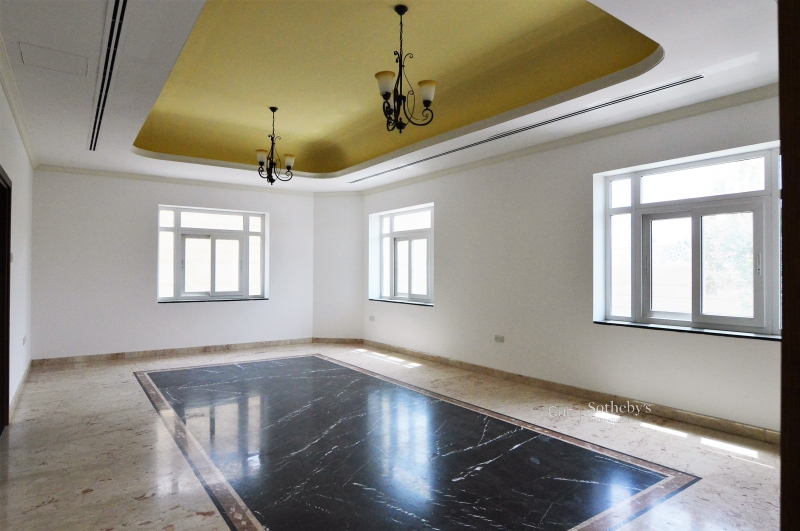 Beautiful Huge Apartment 4 Cheques Er R 10903