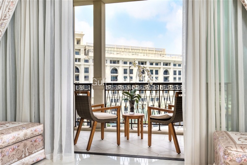 High Floor Furnished 3 Bed Most Desired 