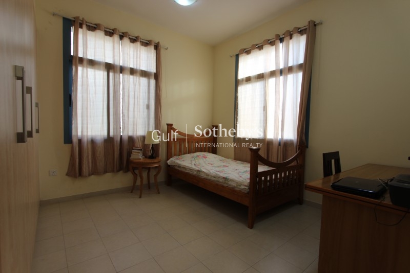 Four Bedroom Semi Detached Family Villa