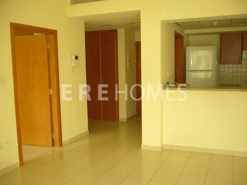 2 Bedroom Apartment, Jumeirah Lake Towers, Dubai Marina, Lake View Er R 13163