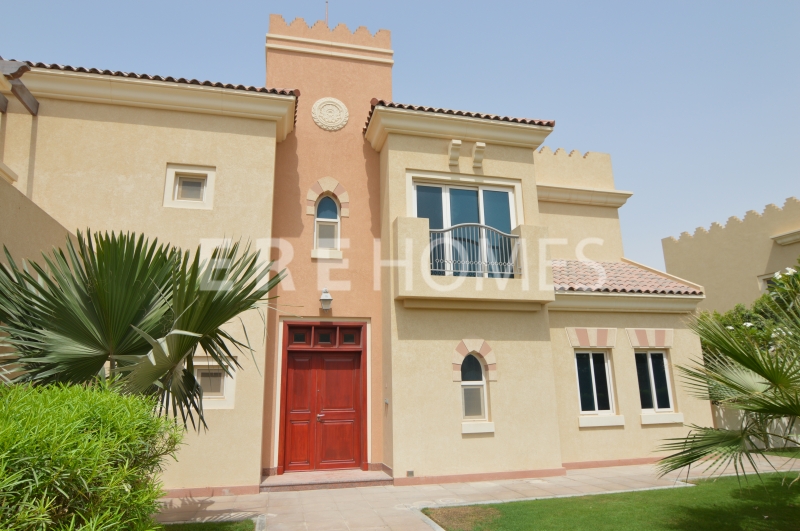Upgraded C1 Family Villa In Victory Heights Er R 14946