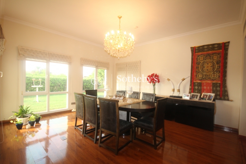 Extremely Sought After Siena Villa On The Golf Course Er R 15034