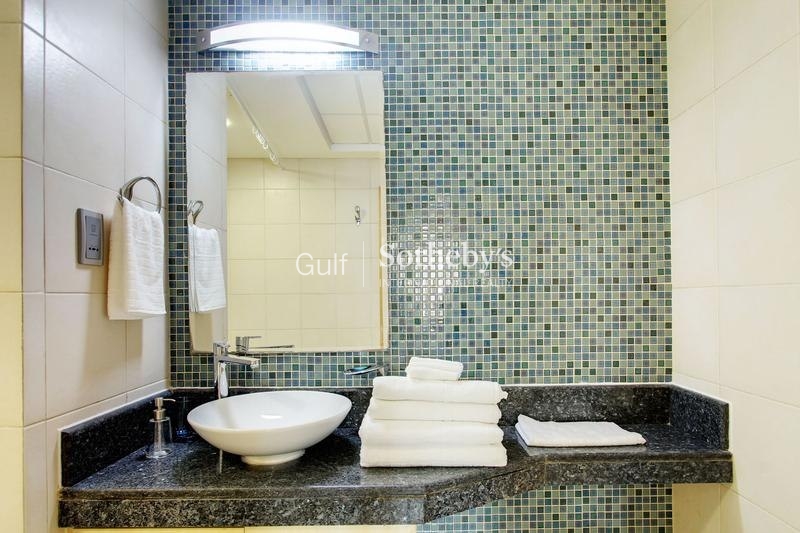 Excellent Four Bedroom Villa In A Great Location Er S 8012