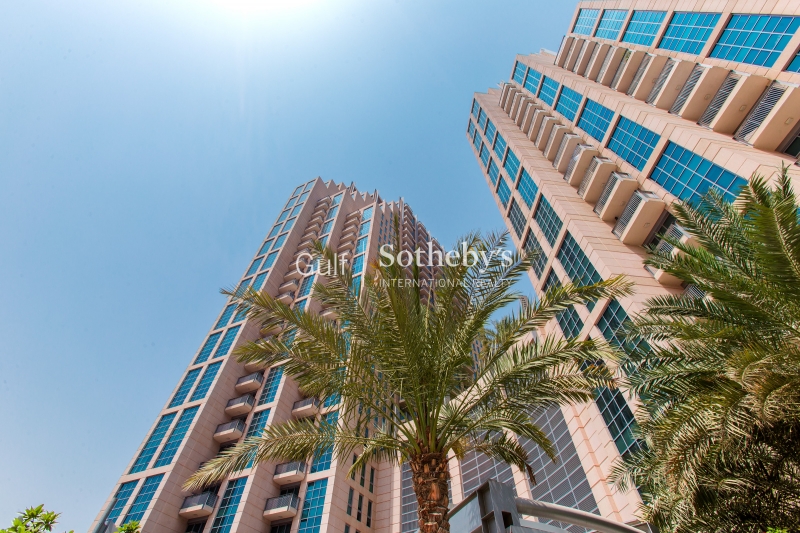 Standpoint Tower-High Floor-2 Bedroom