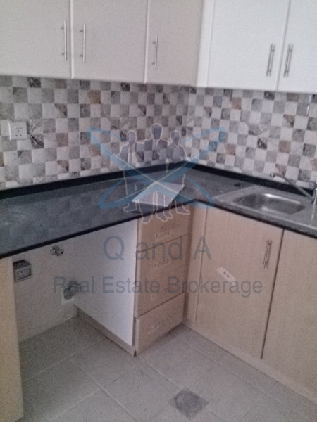 Beautiful 2 Br Behind At Manhattan Tower For Rent