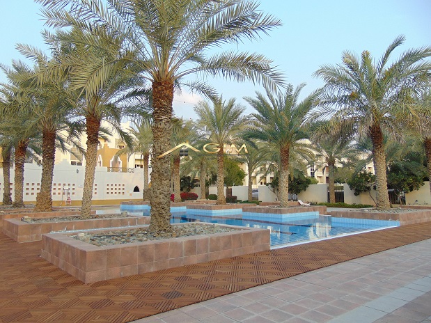 4 Cheques!!! Well Maintained 1 Br In Ewan Residence