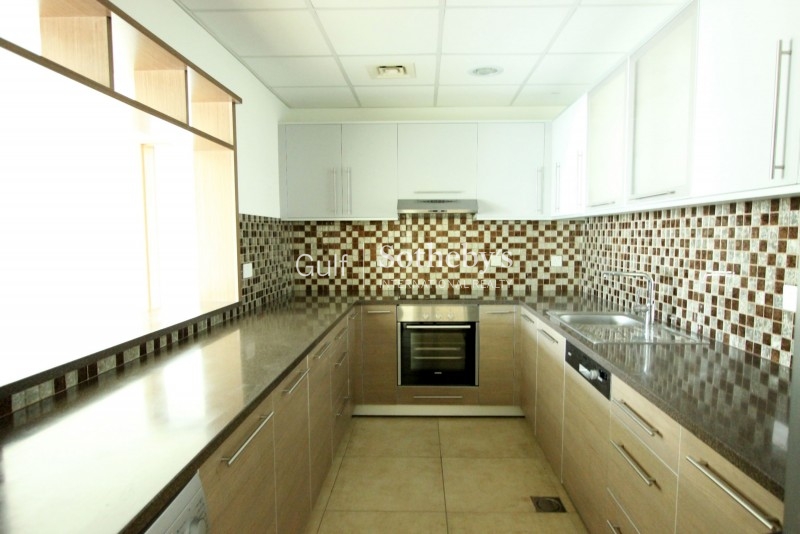 Spacious Two Bedroom-Burj Khalifa View