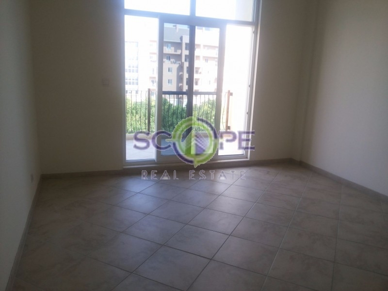 Vacant! 3 Bed + Maid + 2 Storage, Motorcity, Norton Court