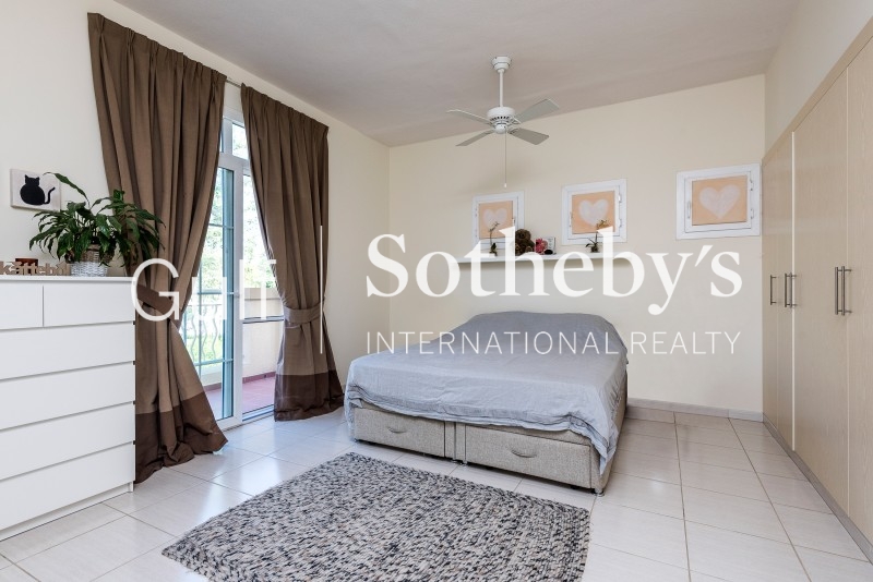 High Floor Atlantis View Available Now