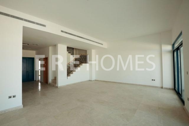 Palma Residences 5 Bedroom With Private Beach And Full Sea View European Landlord Available To Rent Er R 11020