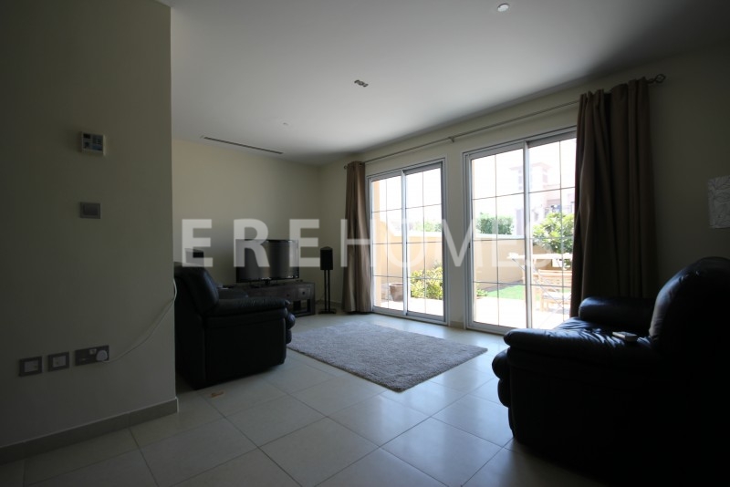 Immaculate 5 Bed C1 Villa, Victory Heights, Golf Course Views Er R 14546