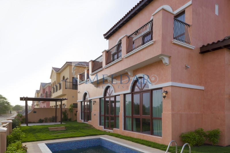 4 Bedrooms Villa In Jumeira Golf Estate, Orange Lakes
