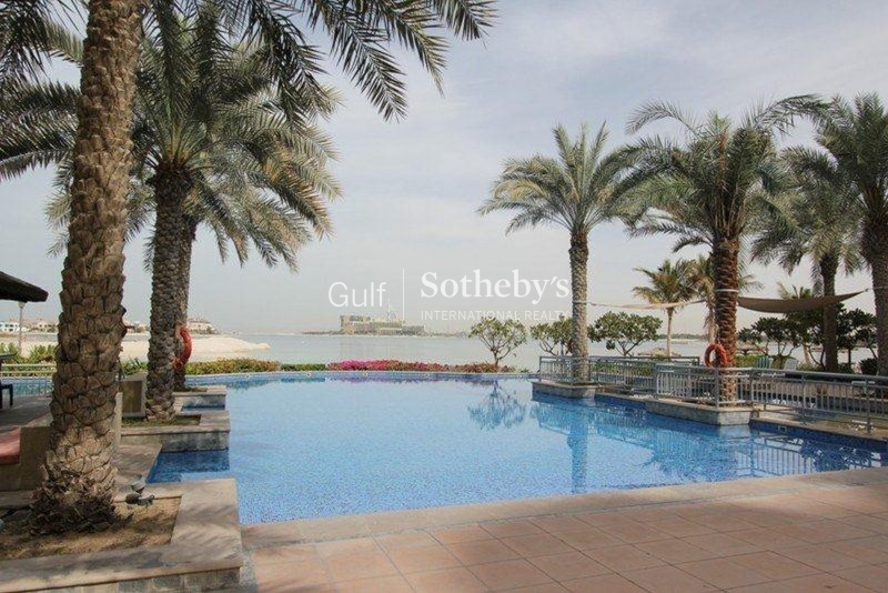 Fully Furnished 2br Spacious Terrace Apt