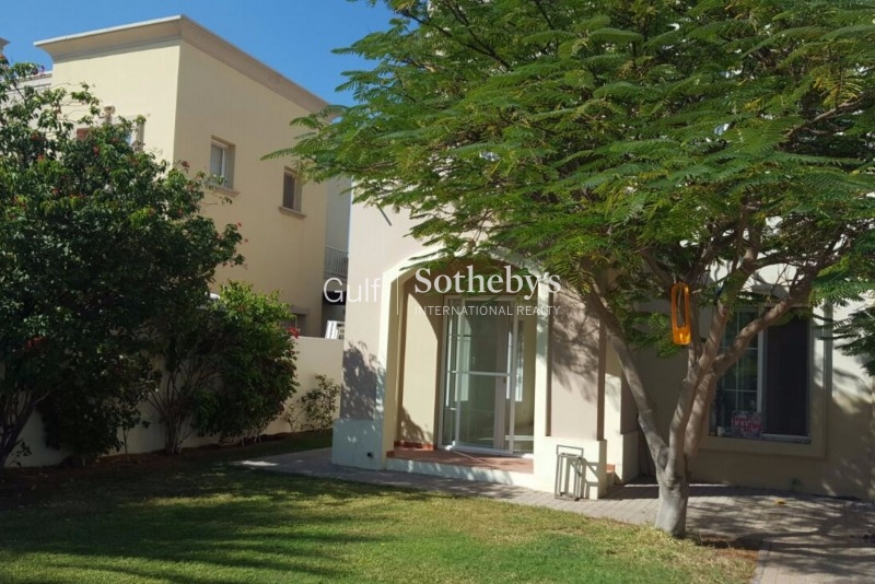 Stunning 2 Bedroom Plus Study In Springs15