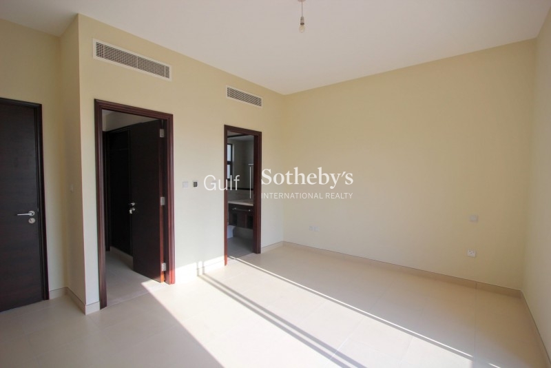 High Floor, Partial Marina View With Study