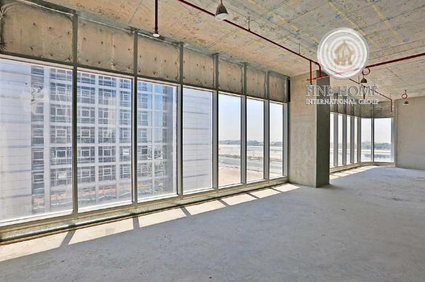 Office In Al Khaleej Al Arabi Street