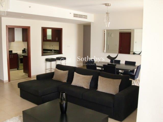Stunning 2 Bed With Sea And Marina Views