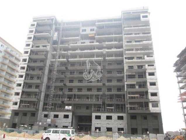 2 Br Apt With Pool And Park View In Living Legends