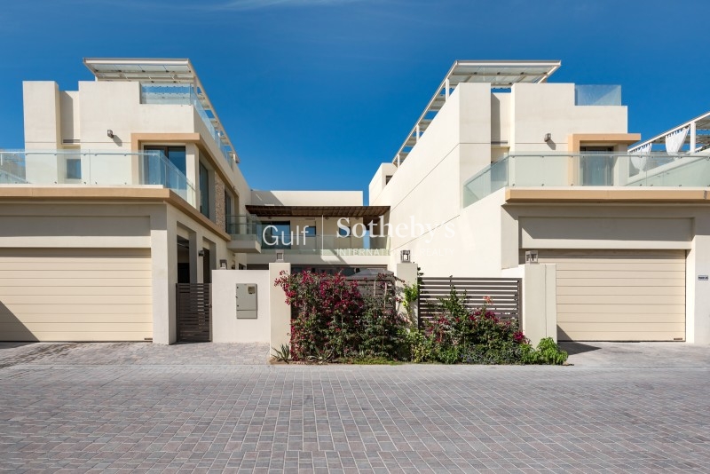 2 Bedroom Plus Maid'S Room Apartment, Fully Furnished, Upgraded,waves A, Dubai Marina, Full Marina Views Er R 13044