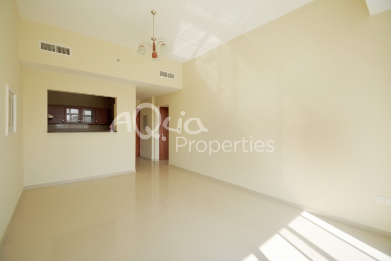 Spacious Unit In Blvd Central Podium For Rent