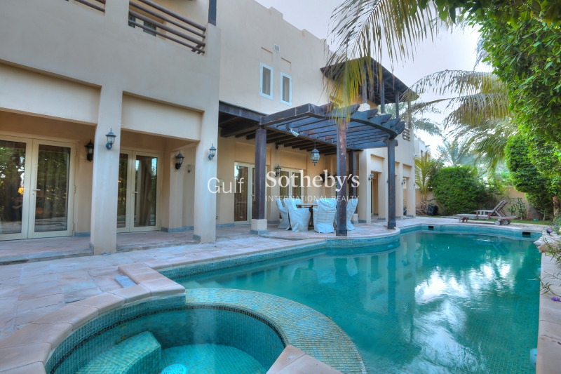 Upgraded-5 Bedroom Villa-L1 Hattan 