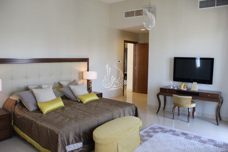 5 Bedroom Plus Maid'S Room Villa For Sale In Jumeirah Golf Estate