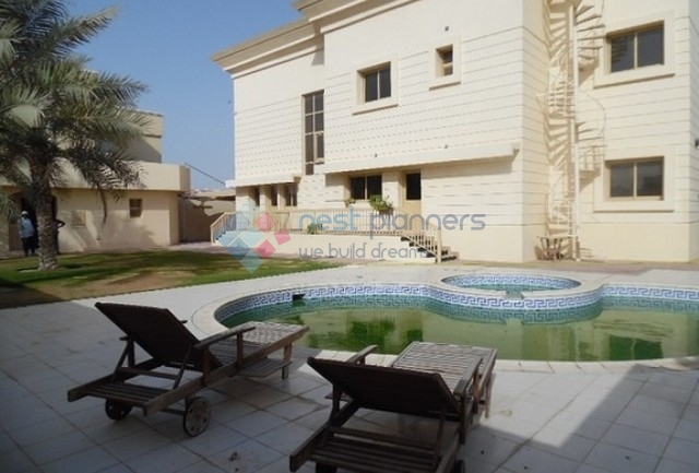 5 Ensuite Bedroom + Study + Maid's in Al Barsha