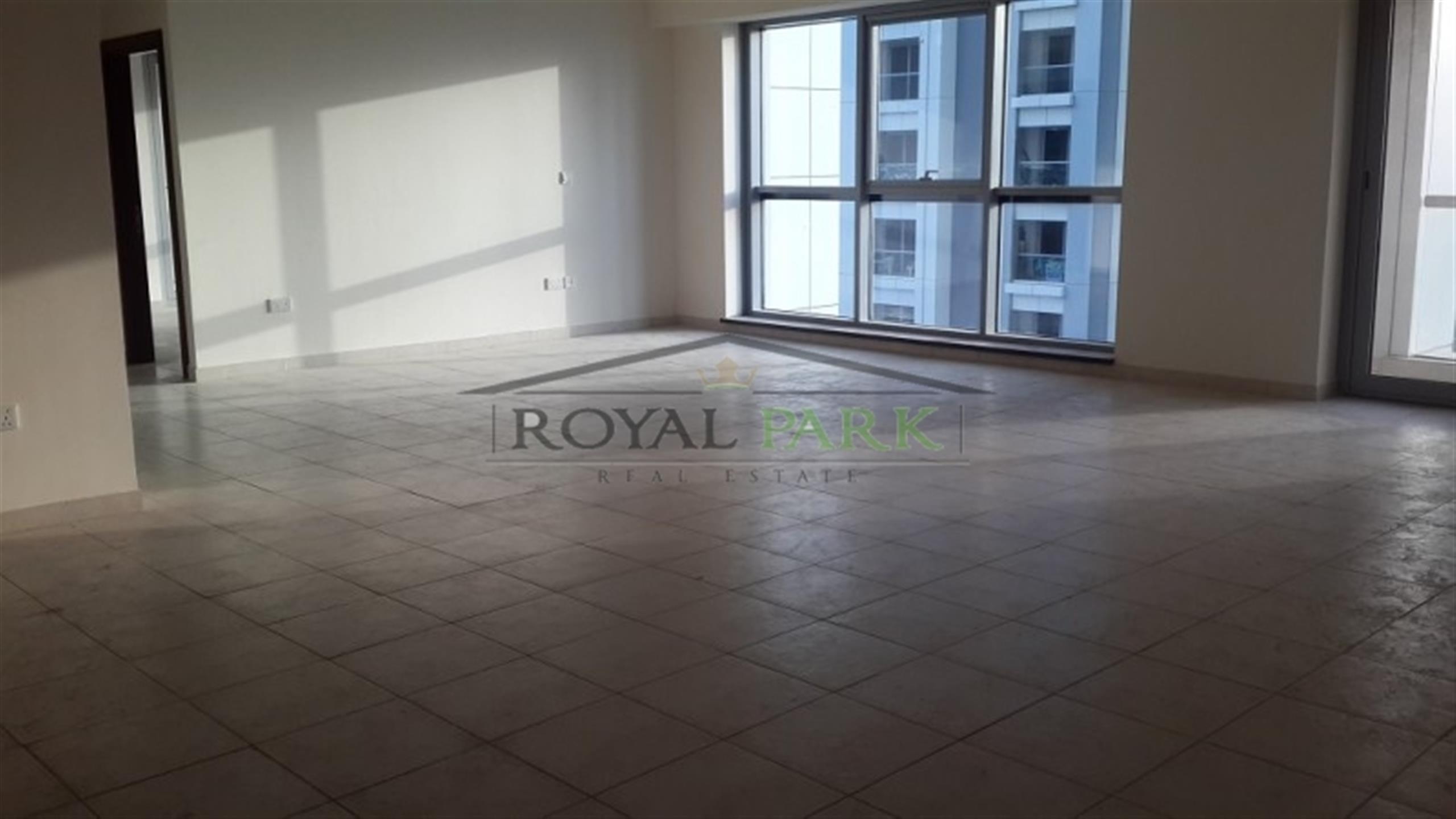 Executive Tower, 4 Bedroom Maid, Huge 2900 Sq Ft, Sea View, Vacant