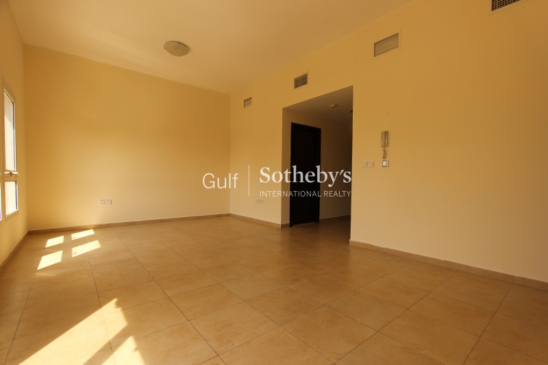 Amazing 1 Bedroom Apartment Vacant Now 