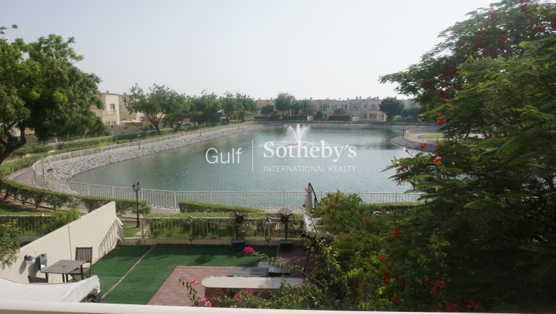 Lake View, Upgraded Springs 4, 3m Villa