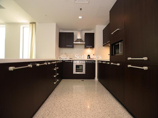 Limestone House-Courtyard View-2br