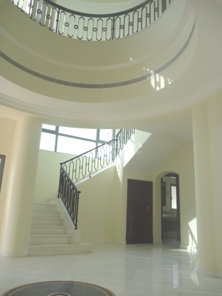 Shell And Core Office With Water Supply For Pantry In Grosvenor Business Tower, Tecom For Sale Er S 8287
