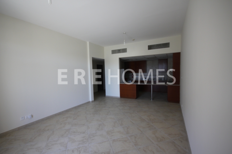 Amazing Two Bedroom In Marlow House Available Now Er R 15835