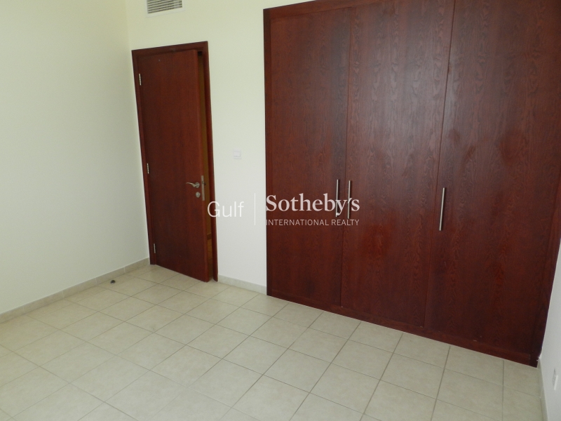 Amazing 2 Bedroom Full Sea View, Priced To Sell Er S 5352