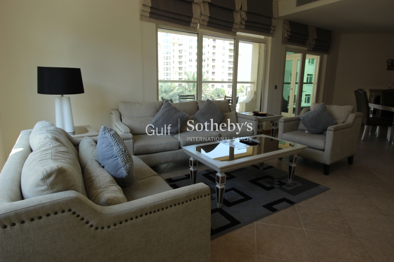 Fully Furnished-Low Floor-Vacant Now