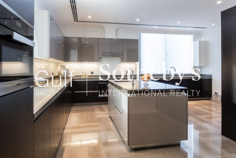 Amazing Opportunity Genuine Six Bedroom Quortaj Villa Er S 8106